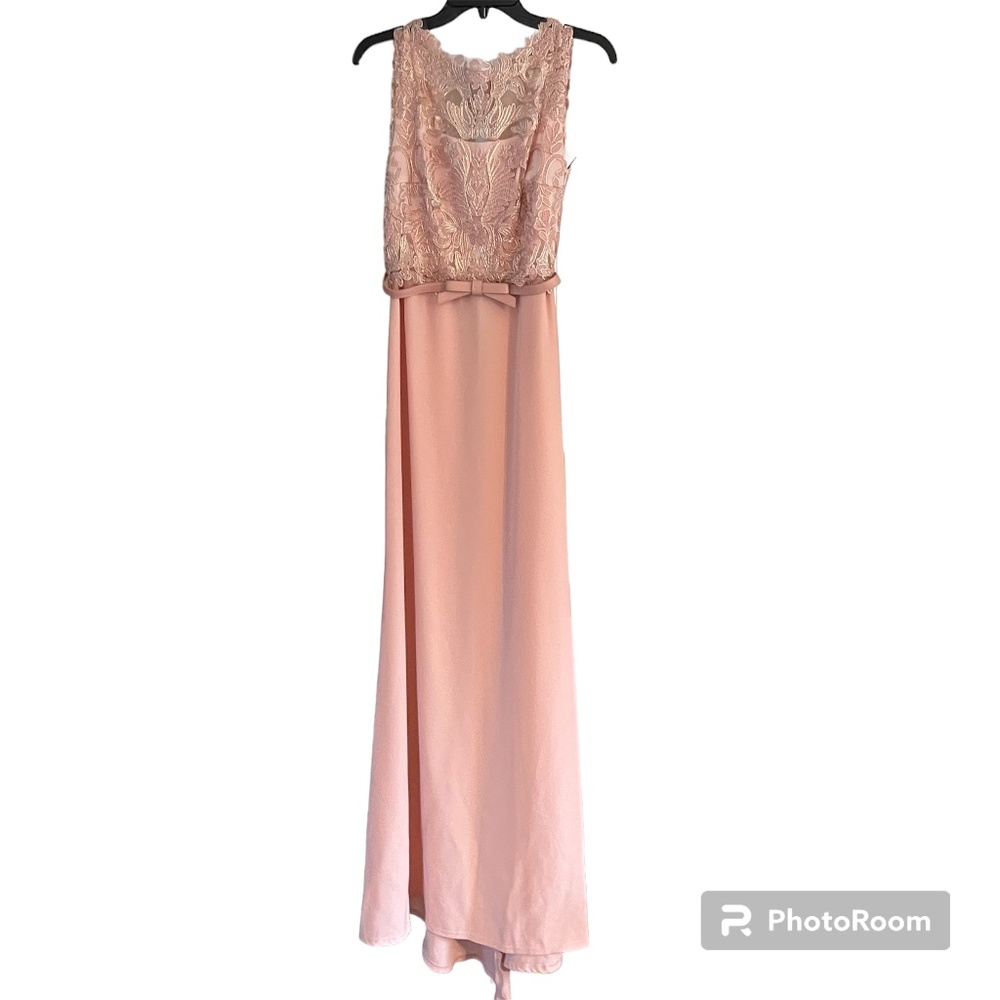 Tadashi Shoji Luanda Gown